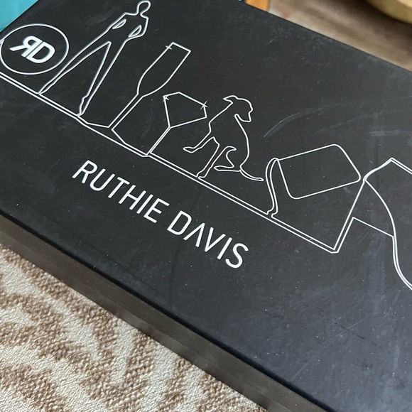 RUTHIE DAVIS Gorgeous silver stilettos heels sparkly heels classic formal pumps - Picture 10 of 13